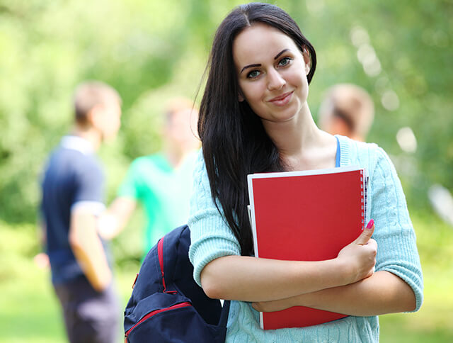 Kosova Üniversitesi Eğitim Dili